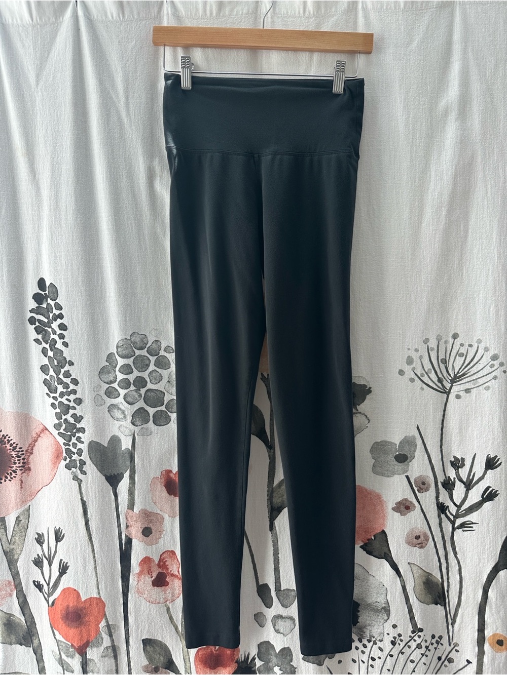 PINK Victoria's Secret Black High-Rise Leggings